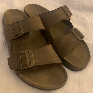 NEW Goodfellow & Co footbed sandals